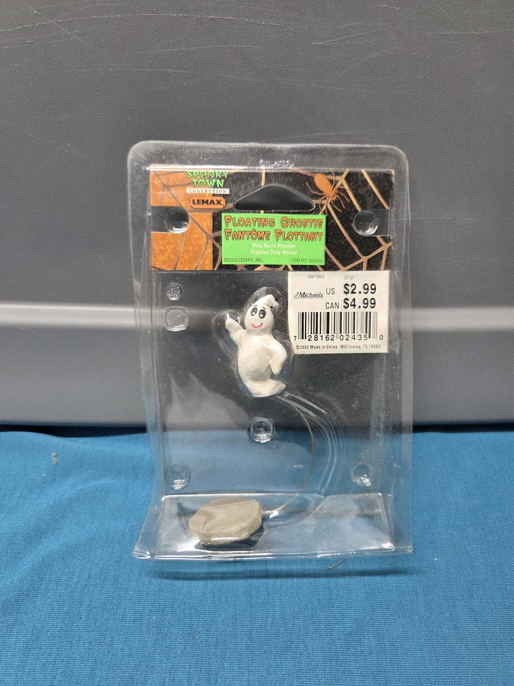 Lemax Spooky Town 2000 Floating Ghostie Ghost Halloween Village 02435 Retired